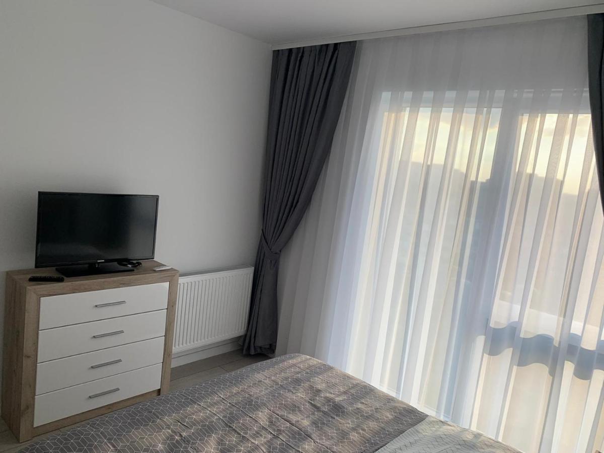 Apartament 2 Camere Prima Nufaru ออราแด ภายนอก รูปภาพ